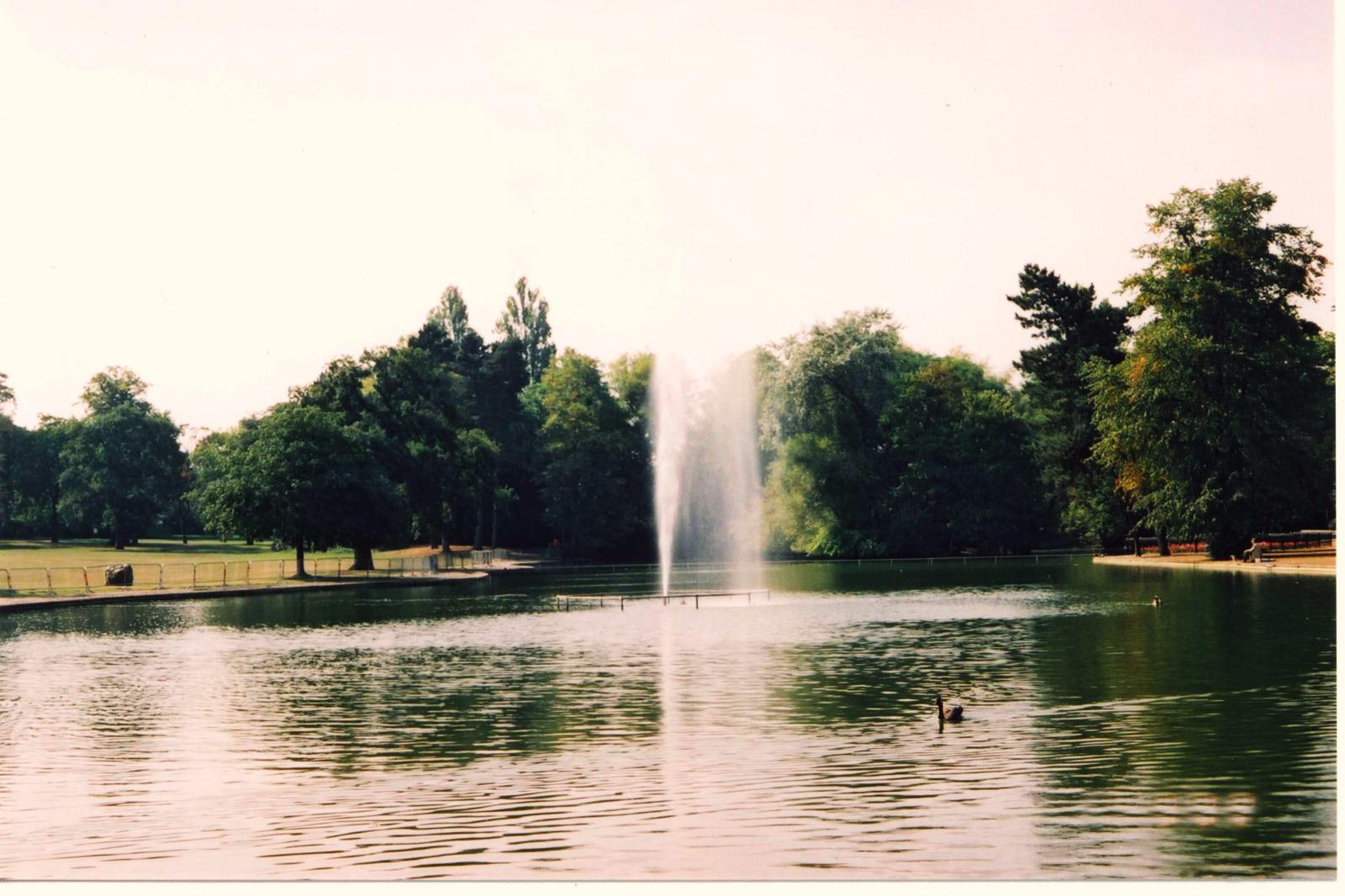Lake, Cannon Hill Park, Birmingham geograph.org.uk 1776941